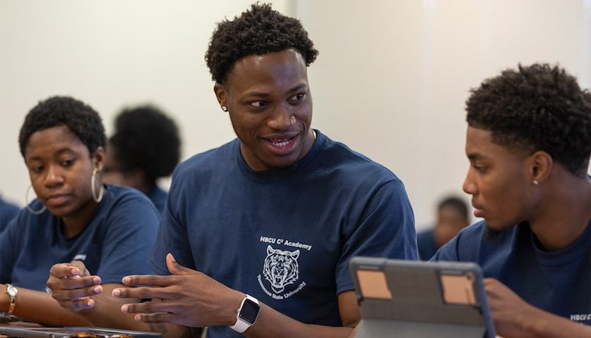 Apple_teams-up-with-HBCUs-for-coding-opportunities