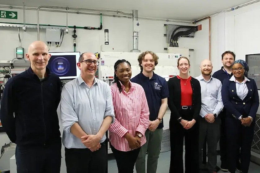 Diamond Battery team Atomic Energy Authority UG